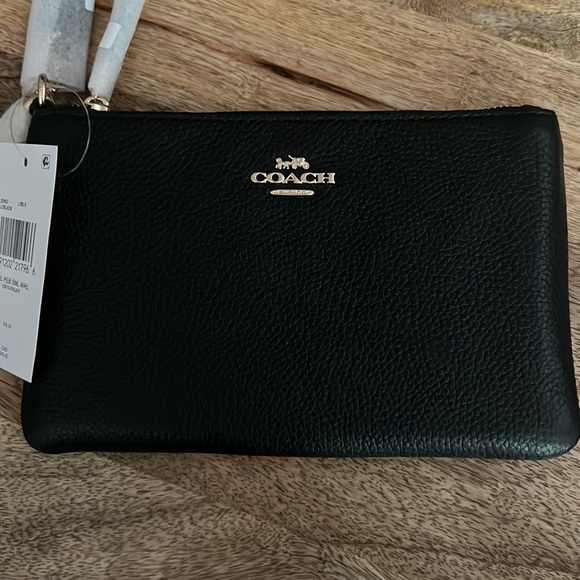 Coach pebbled leather wristlet black authentic - Picture 7 of 15